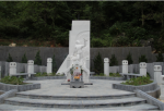 Tượng đài Anh hùng liệt sỹ Kim Đồng.
